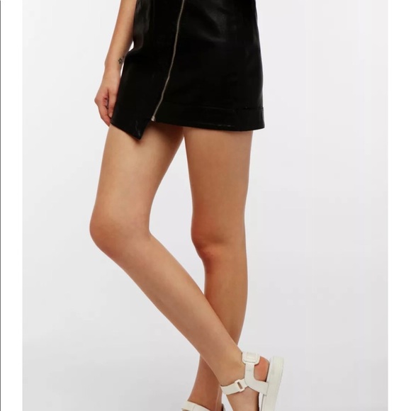 Silence+Noise Calla Asymmetrical Vg Leather Skirt - Picture 2 of 6